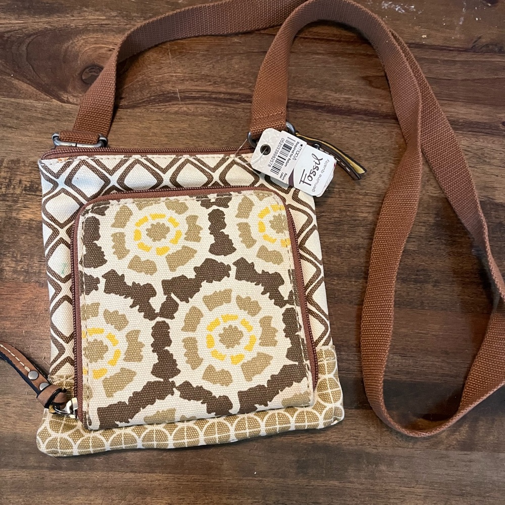 NWT pattered Fossil Cross-body purse